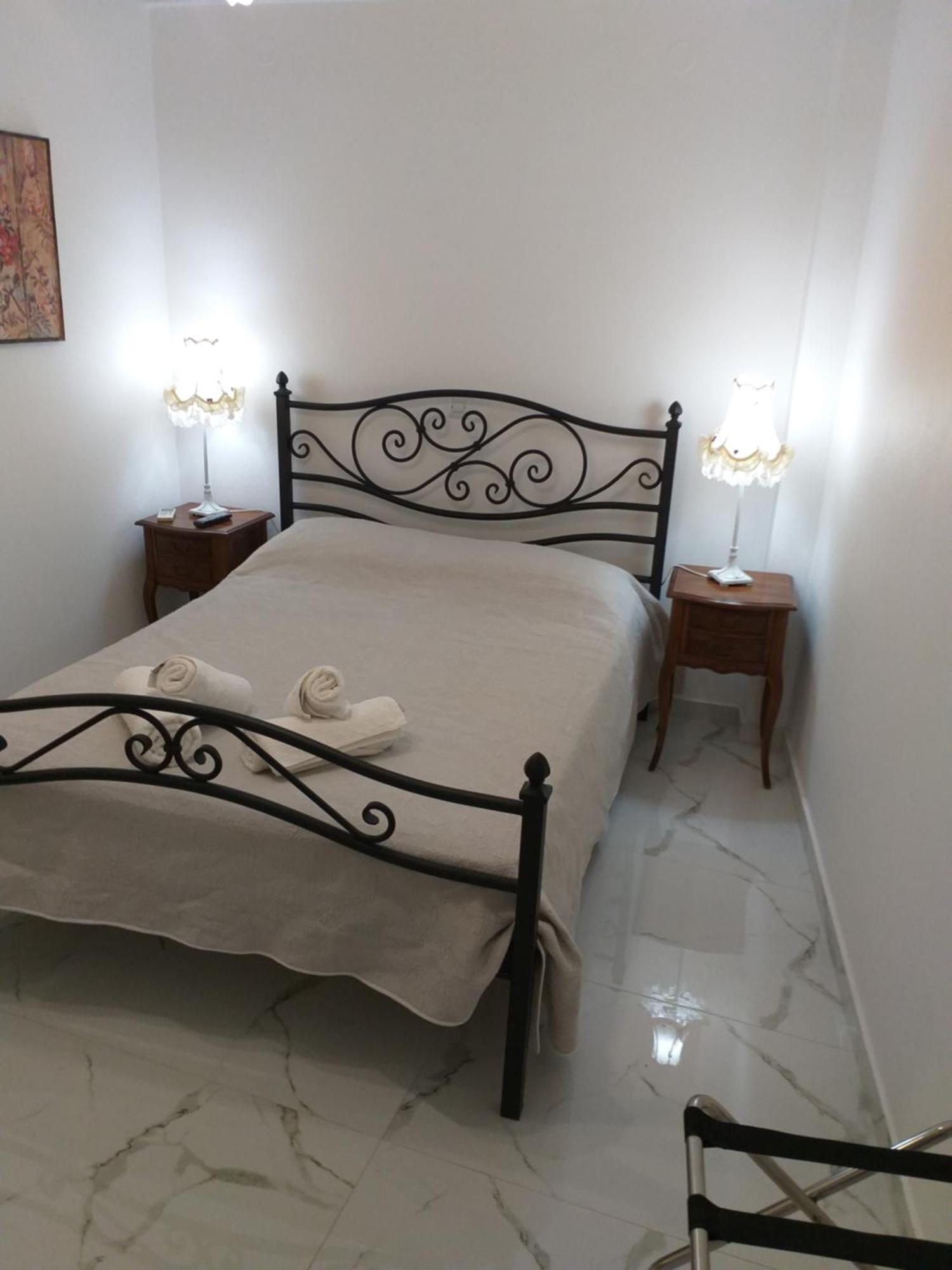 Pension Moschoula Platis Gialos  Bilik gambar