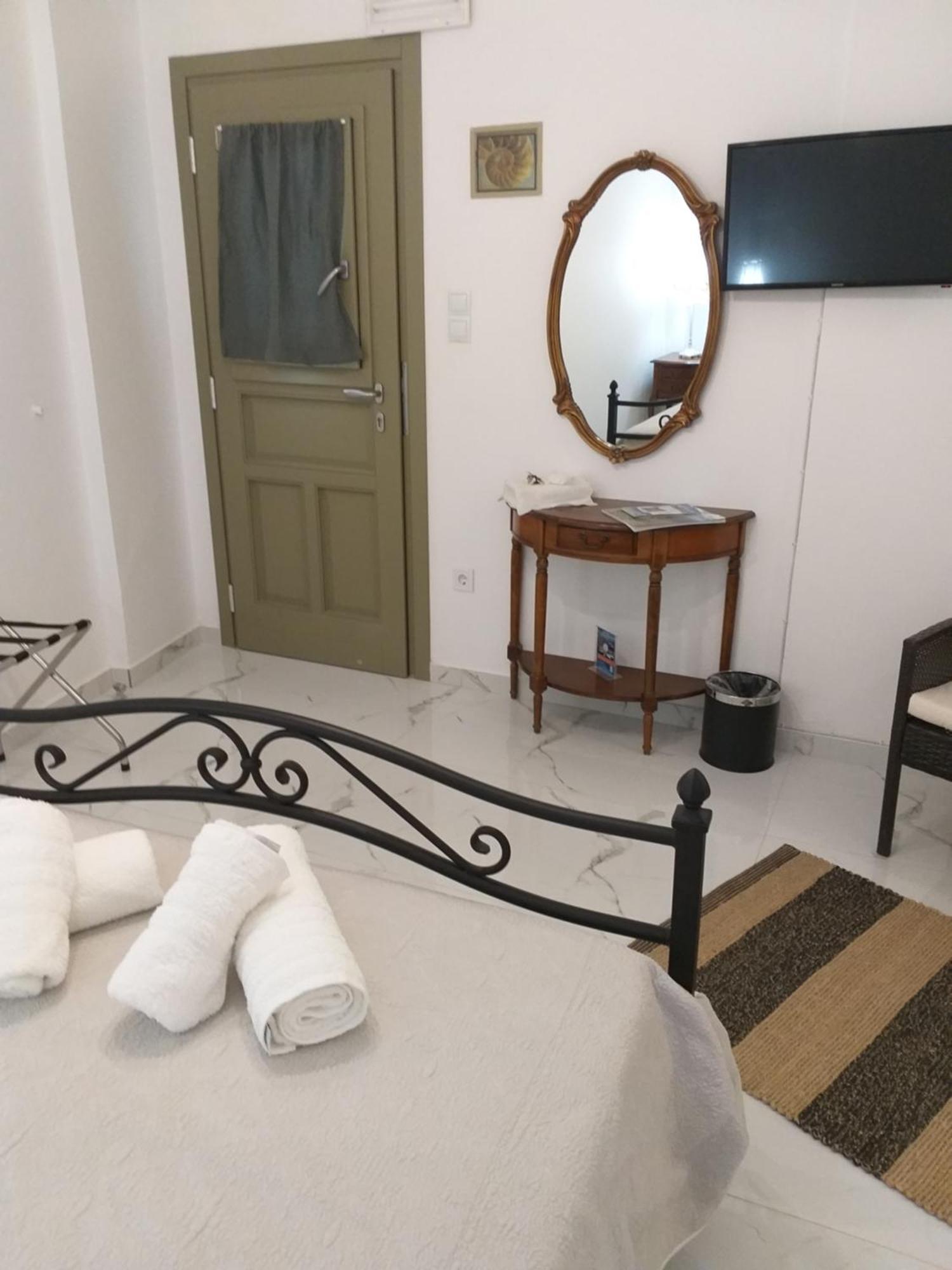 Pension Moschoula Platis Gialos  Bilik gambar
